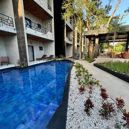 Jungle Penthouse W Private Rooftop, Ac And Wifi