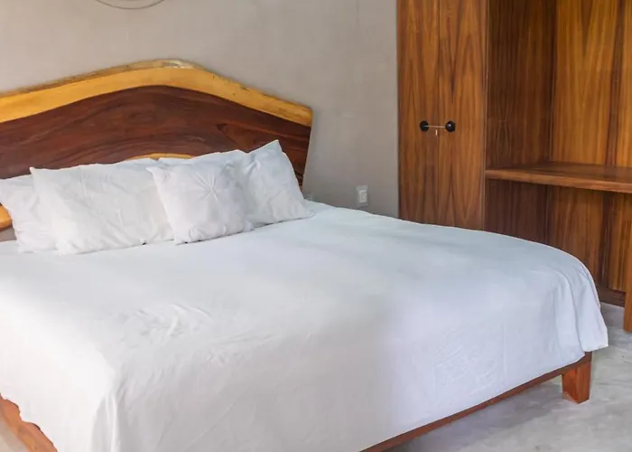Jungle Ph Private Rooftop & Plunge Pool Ac Wifi